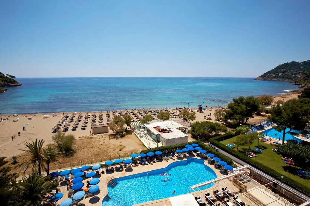 Pool, Universal Hotel Castell Royal, Majorca