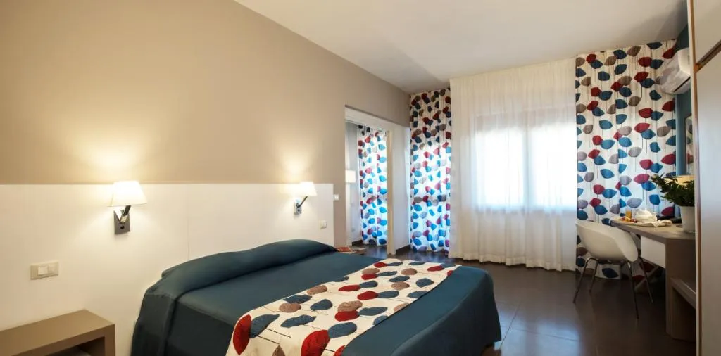 APARTMENT DELUXE Room, Marbela Apartments & Suites, Palermo