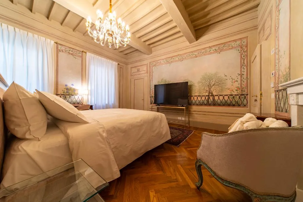 DOUBLE SUPERIOR Room, Residenza d’epoca Luca Pacioli, Florence