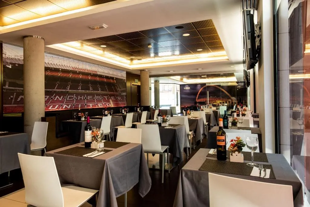 Restaurant, Tach Madrid Airport, Madrid