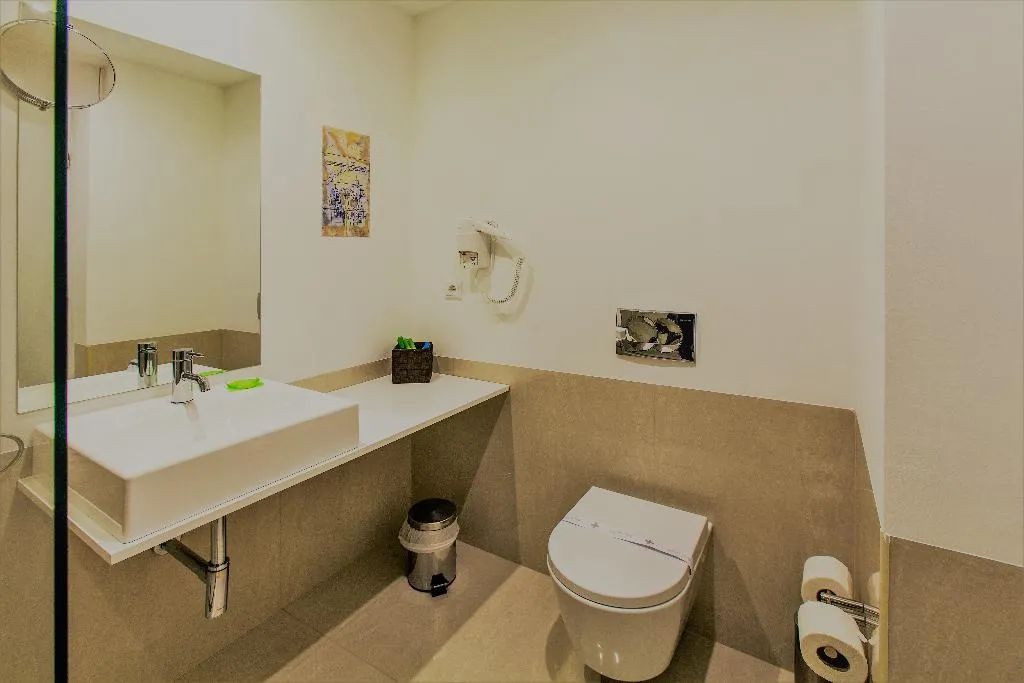 APARTMENT ONE BEDROOM Room, Casas do Porto - Ribeira Apartments, Porto