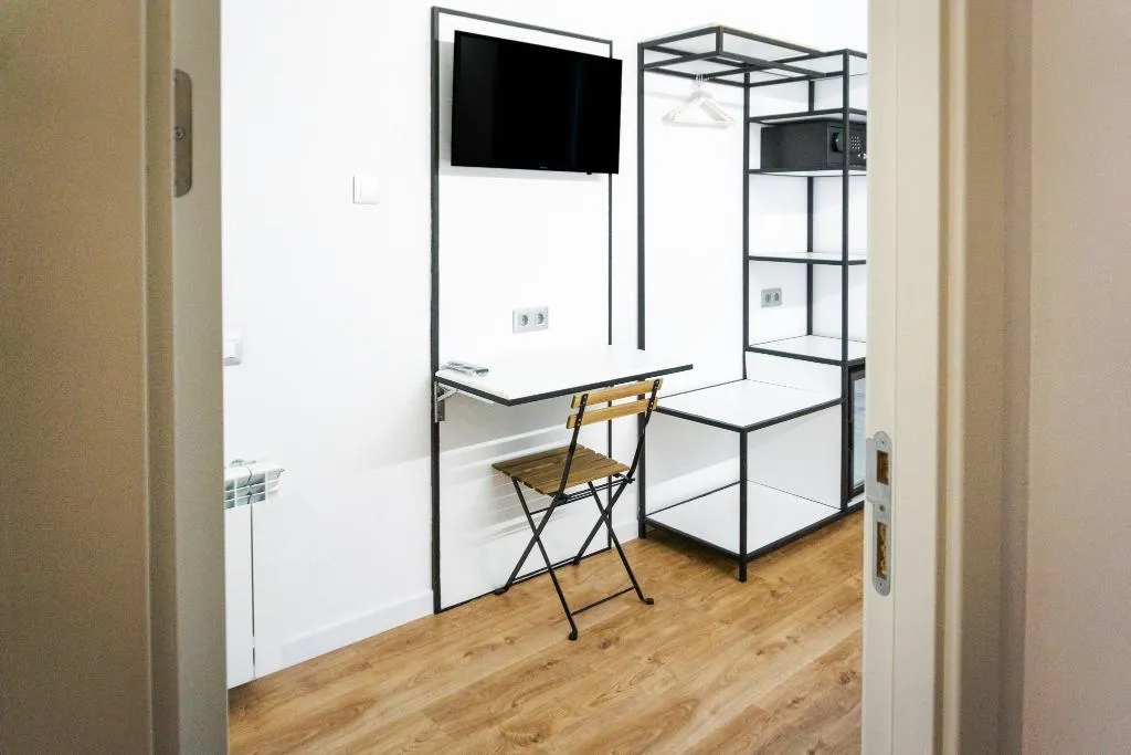 TWIN WITH VIEWS Room, Fontanella Green House, Barcelona