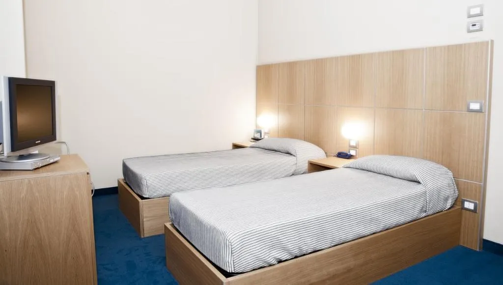 TWIN SUPERIOR Room, Delle Fiere, Milan