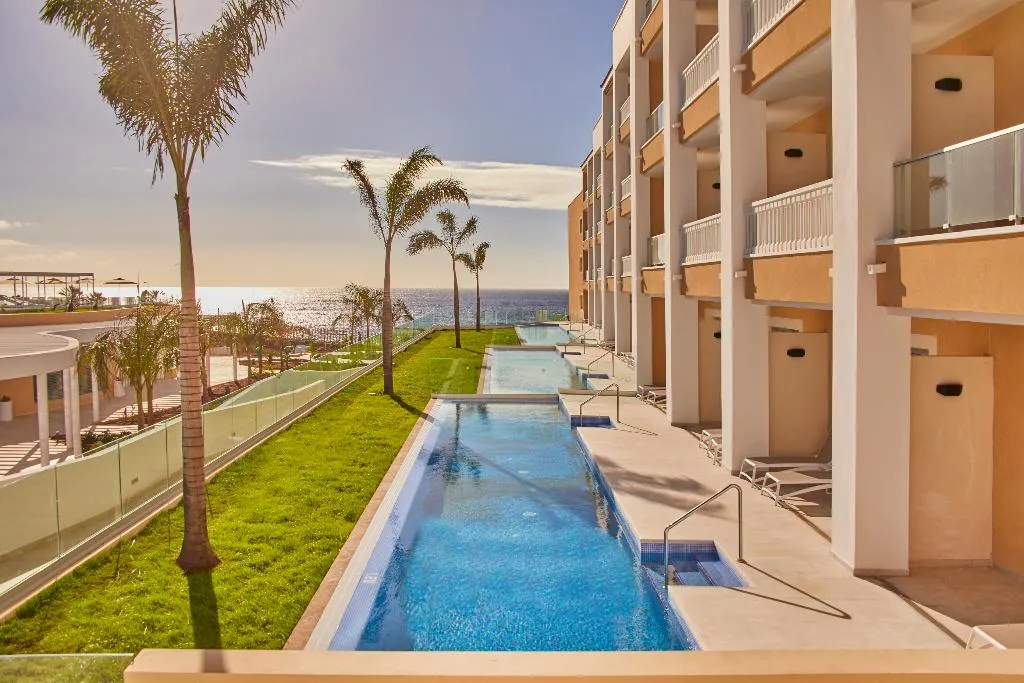 JUNIOR SUITE CLUB Room, Bahia Principe Explore Fantasia All Inclusive, Tenerife