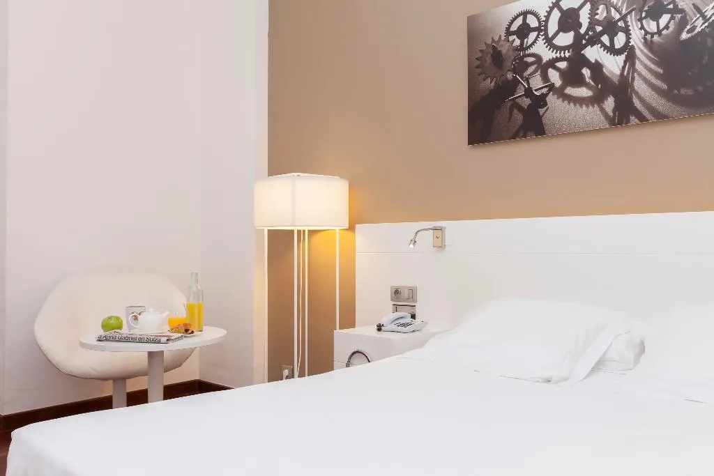 Double or Twin STANDARD Room, URH Ciutat de Mataró, Barcelona