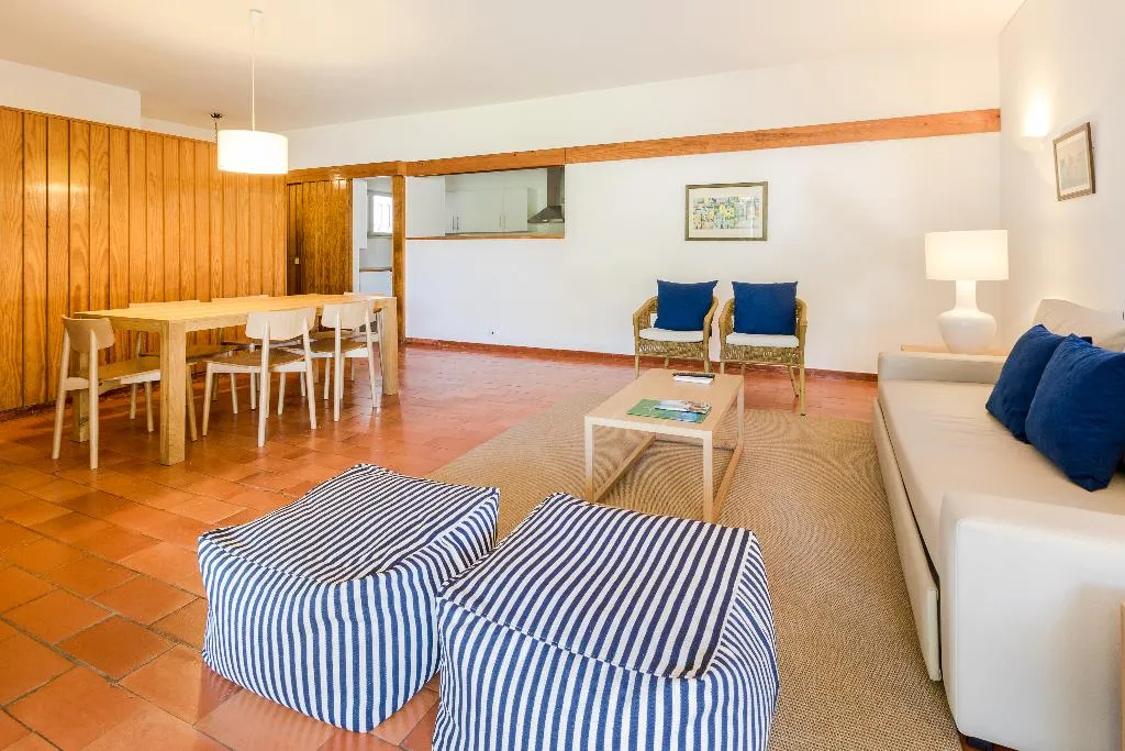 APARTMENT THREE BEDROOMS Room, Pinhal Da Marina, Algarve