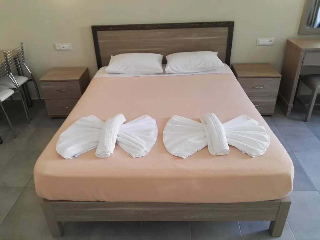 STUDIO GARDEN VIEW Room, Epis Hotel, Crete