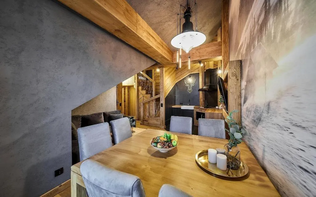 Room, ApartHotel Giewont, Krakow