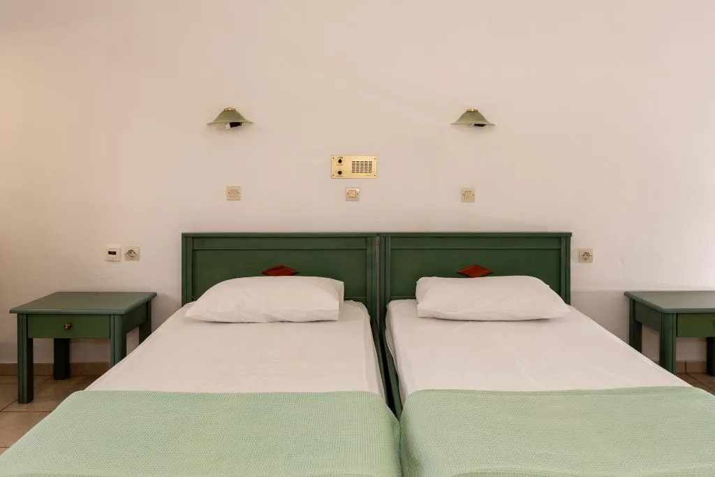 STUDIO STANDARD Room, Elpis Studios & Apartments, Crete