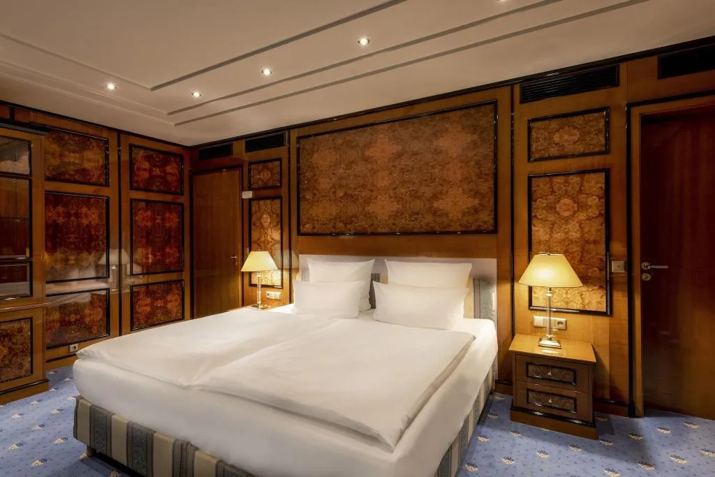 Room, JW Marriott Hotel Berlin, Berlin