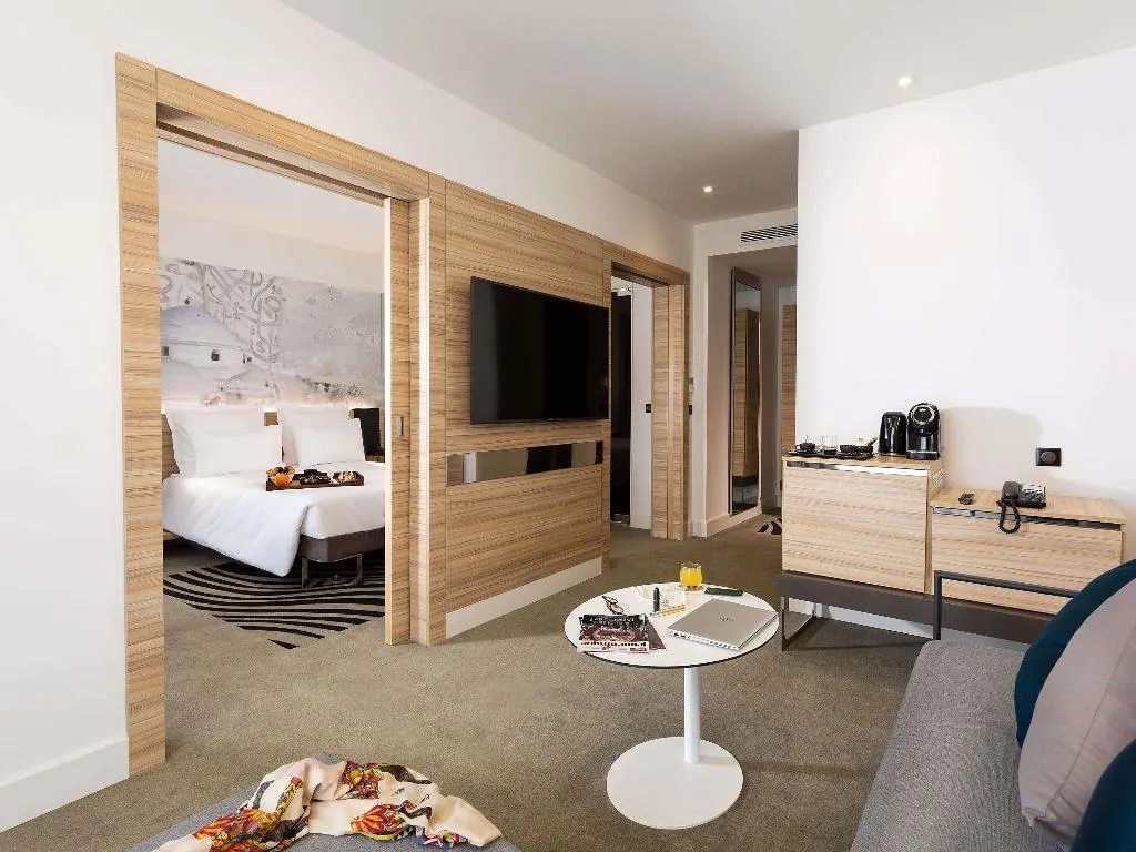 JUNIOR SUITE WITH DOUBLE BED Room, Novotel Tunis Lac, Tunisia