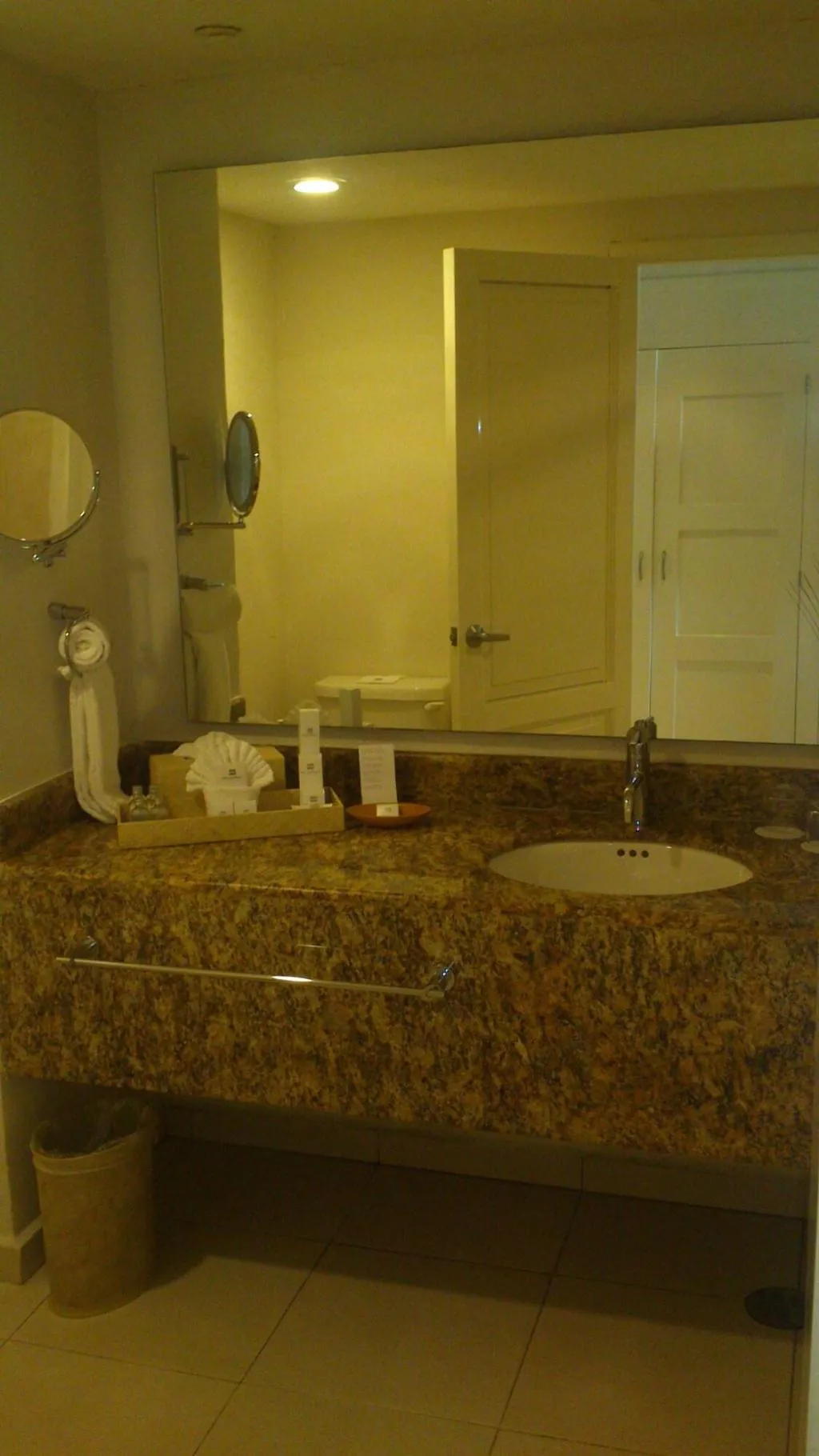 QUADRUPLE DELUXE OCEAN VIEW Room, BlueBay Grand Esmeralda, Playa Del Carmen