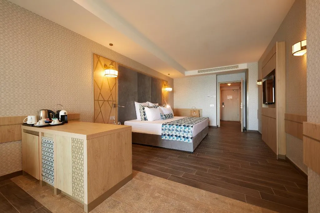JUNIOR SUITE DELUXE Room, Secrets Sunny Beach Resort & Spa, Bourgas