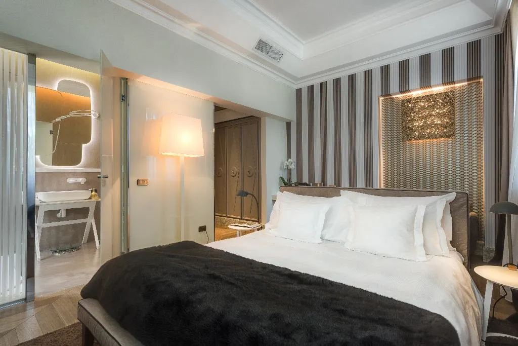 DOUBLE EXECUTIVE Room, Palazzo Manfredi-Small Luxury Hotels of the World, Rome
