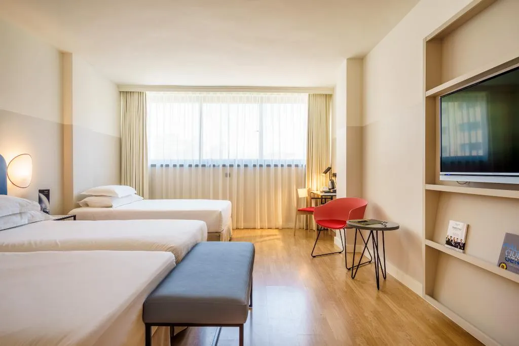 TRIPLE STANDARD Room, Eurostars Malaga, Costa Del Sol