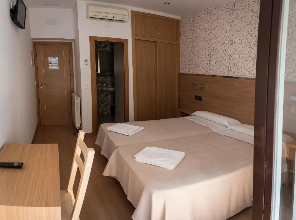 DOUBLE TWO BEDS Room, San Antonio, Madrid