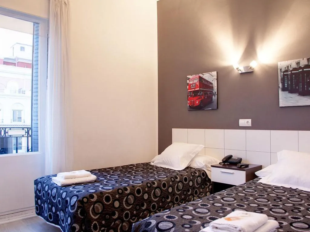 TWIN STANDARD Room, Hostal Besaya, Madrid