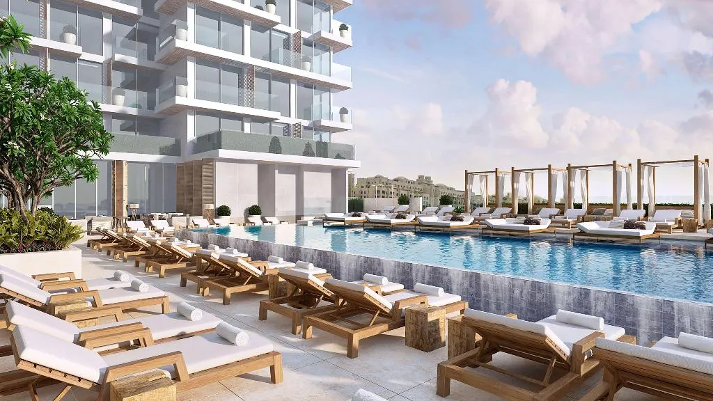 Pool, Radisson Beach Resort Palm Jumeirah, Dubai
