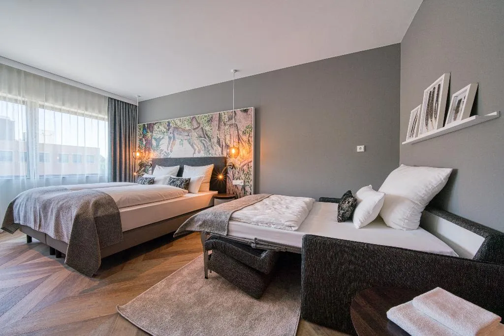 DOUBLE COMFORT Room, Vienna House Easy by Wyndham Amsterdam Airport, Amsterdam