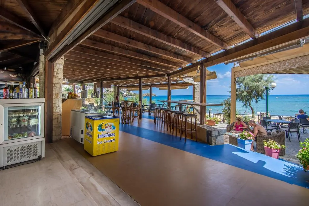 Bar, Talea Beach, Crete