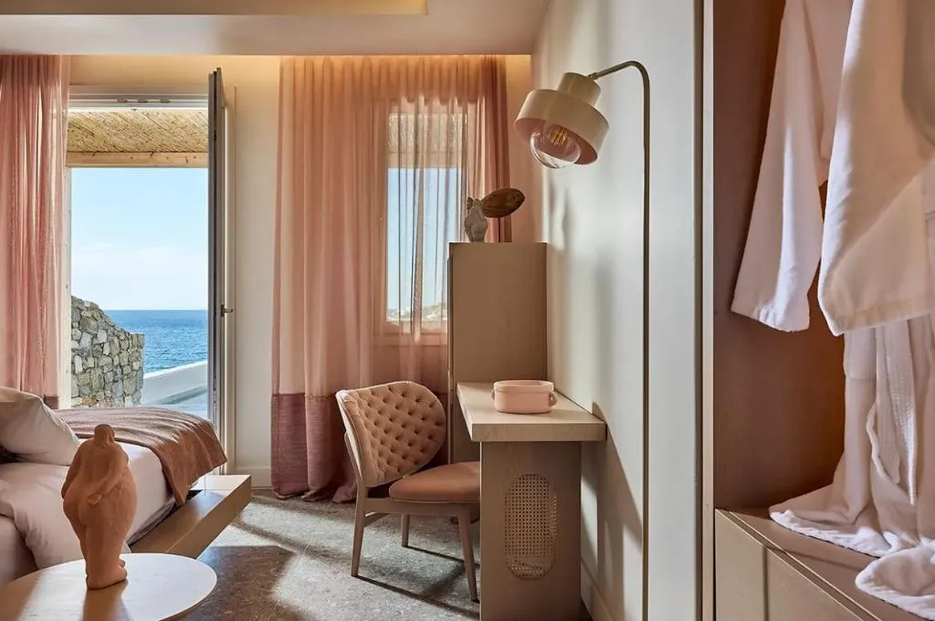 SUITE EXECUTIVE SEA VIEW Room, Amazon Mykonos Resort & Spa, Mykonos