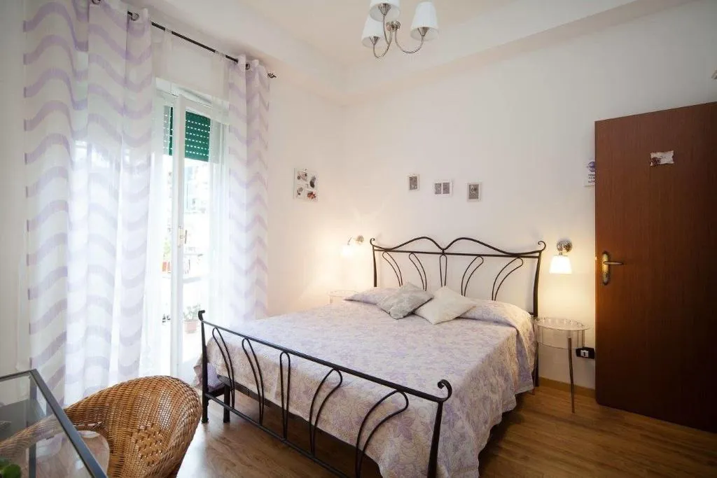 Room, Anthea B&B, Naples