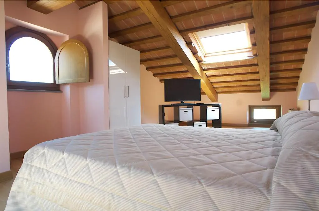 Room, Tenuta Borgo Santa Cecilia, Umbria