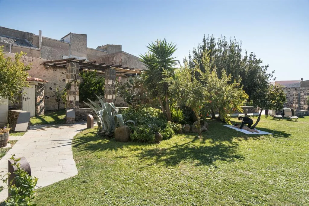 Sports and Entertainment, La Petite Maison, Alghero