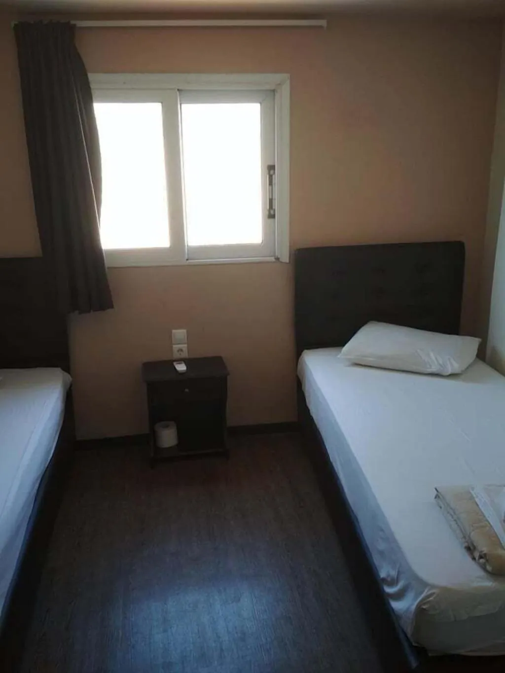Room, Pella Inn Hostel, Athens