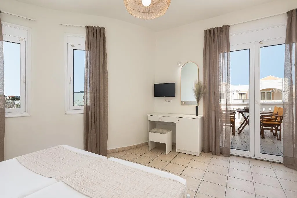 SUITE ONE BEDROOM ONE BATHROOM Room, Artemis Apartments, Crete