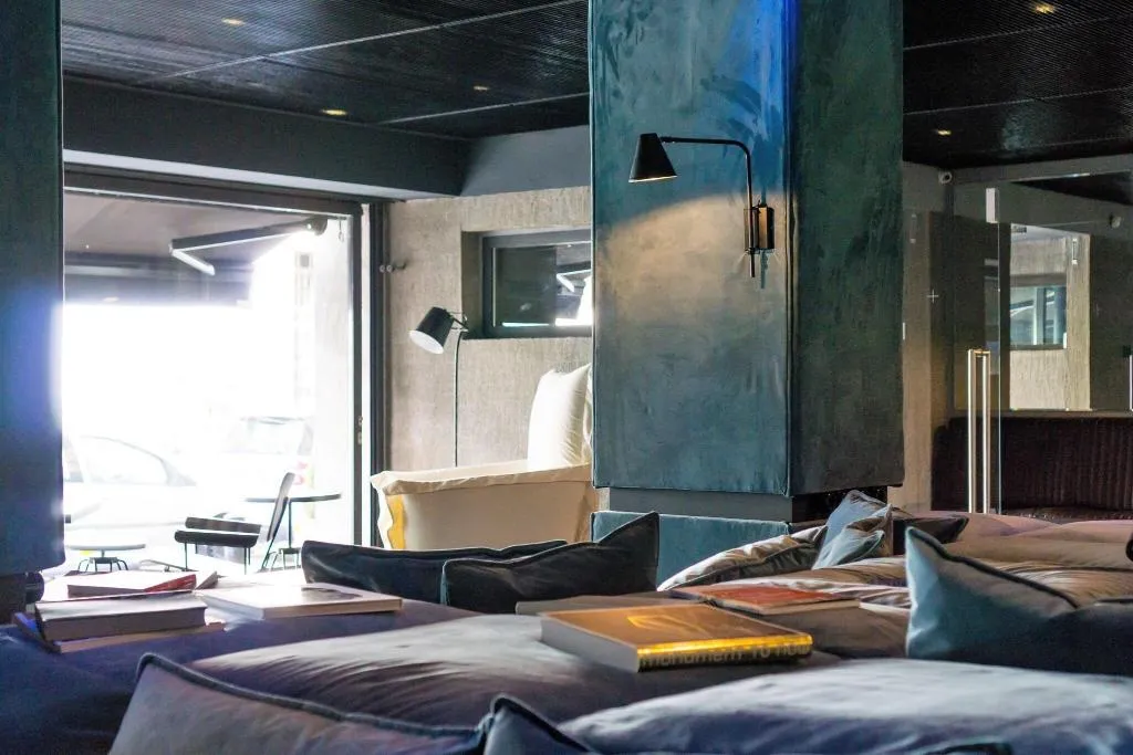 Lobby, Periscope, Athens