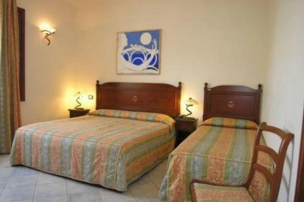 Room, Riviera, Palermo