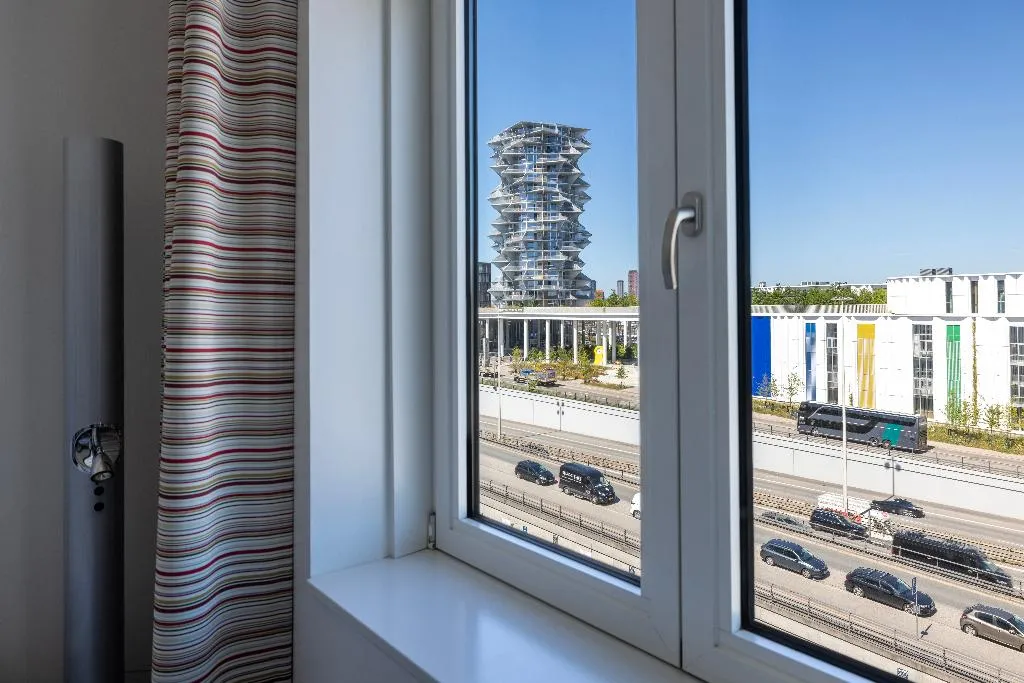 DOUBLE CAPACITY 4 TWO BEDROOMS Room, Copenhagen Island, Copenhagen