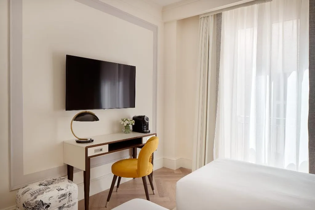 TWIN SUPERIOR Room, Trastevere Roma | UNA Esperienze, Rome