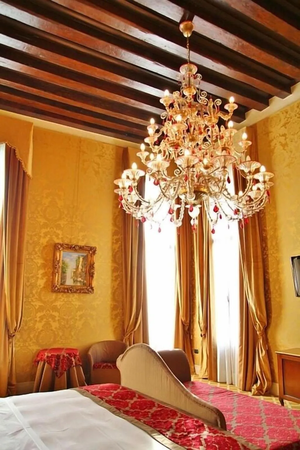 JUNIOR SUITE ONE BEDROOM Room, Pesaro Palace, Venice