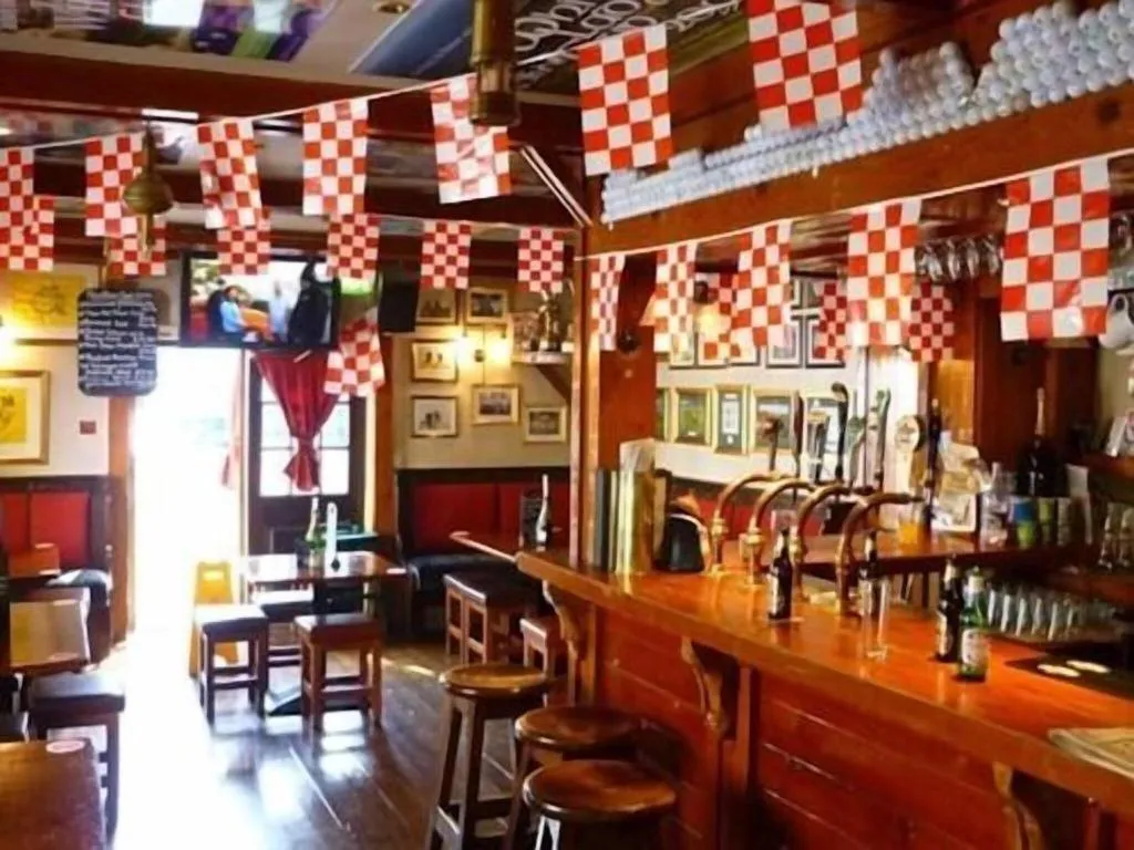 Bar, The White Lady, Cork