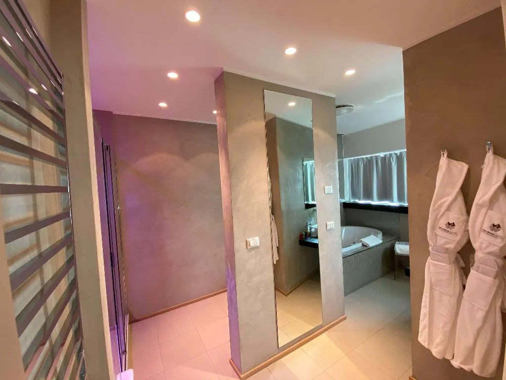 JUNIOR SUITE PRESTIGE Room, Devero Hotel & Spa, BW Signature Collection, Milan