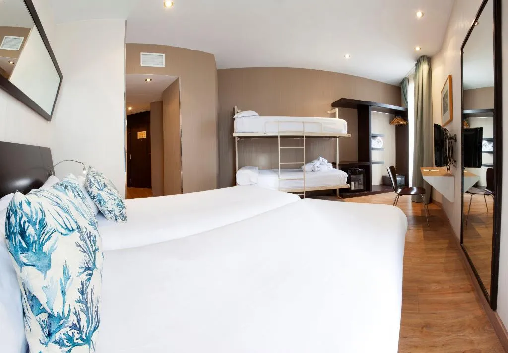 QUADRUPLE STANDARD Room, Petit Palace Ruzafa, Valencia