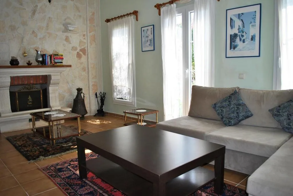Room, Dionysia, Antalya
