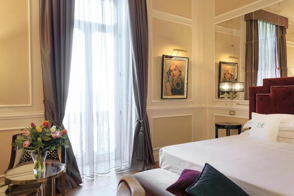 JUNIOR SUITE KING SIZE BED Room, Grand Hotel Des Étrangers, Catania