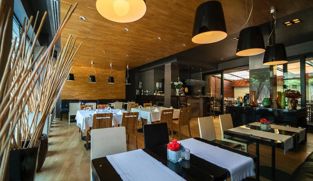 Restaurant, Modus, Varna