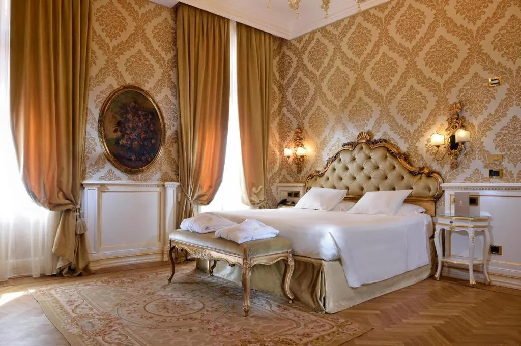 DOUBLE DELUXE Room, Ai Reali Hotel, Venice