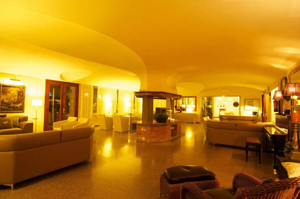 Lobby, Hotel Lido Garda, Rome