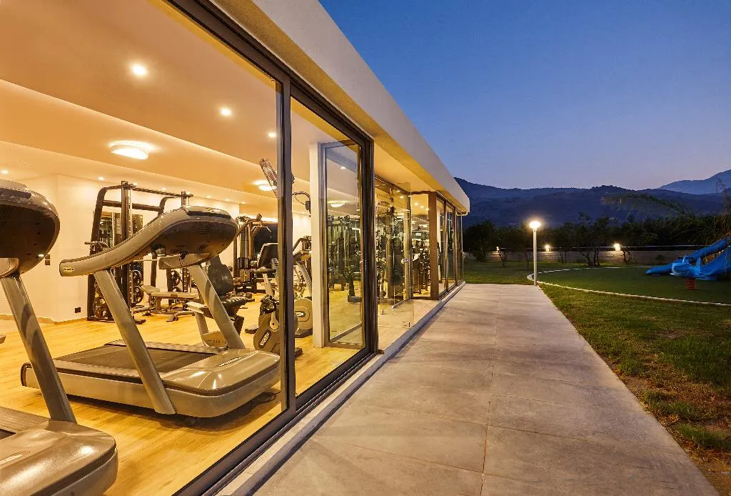 Sports and Entertainment, Annas House, Crete