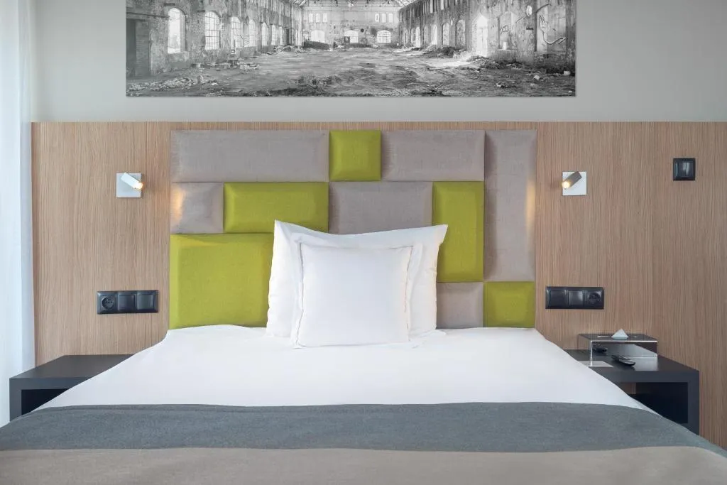 DOUBLE STANDARD Room, Almond Business&SPA - GRANO HOTEL Gdańsk Riverside, Gdansk