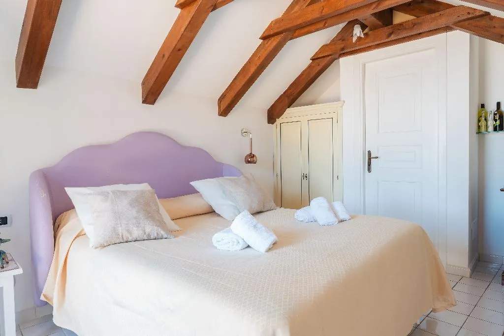JUNIOR SUITE STANDARD Room, Hotel Villa Annalara, Naples