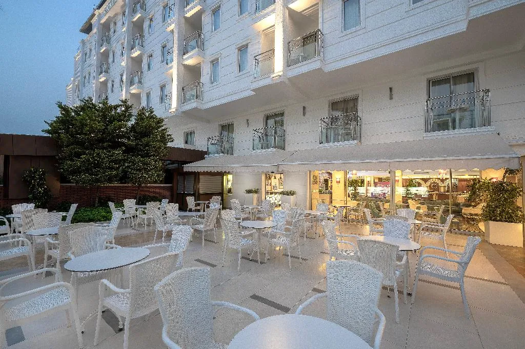 Terrace, Sealife Family Resort, Antalya