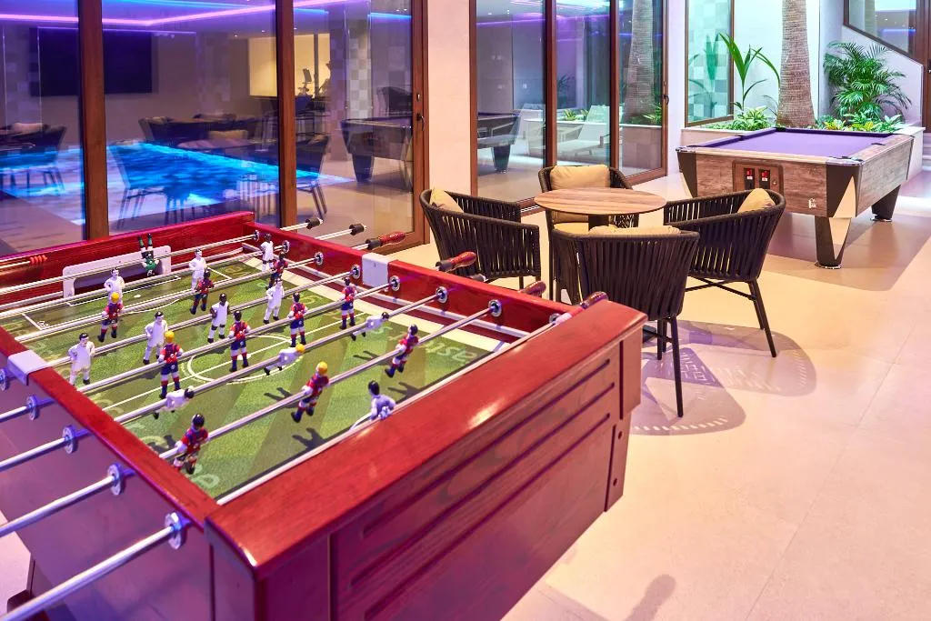 Sports and Entertainment, Apartamentos Ponent, Majorca
