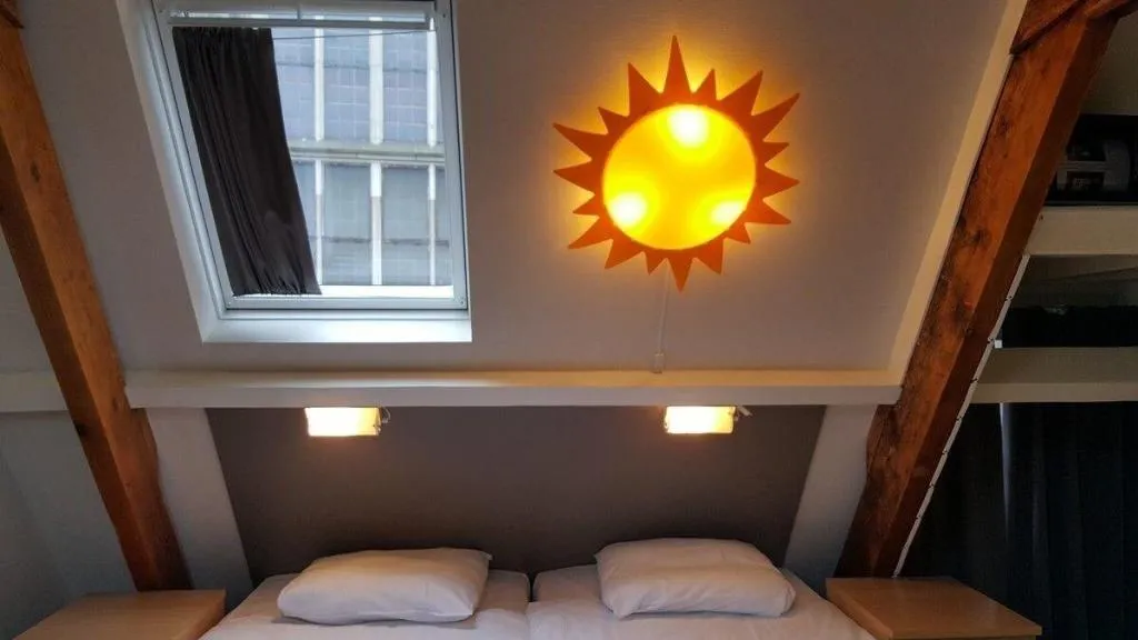 Room, Hotel Corner House, Amsterdam