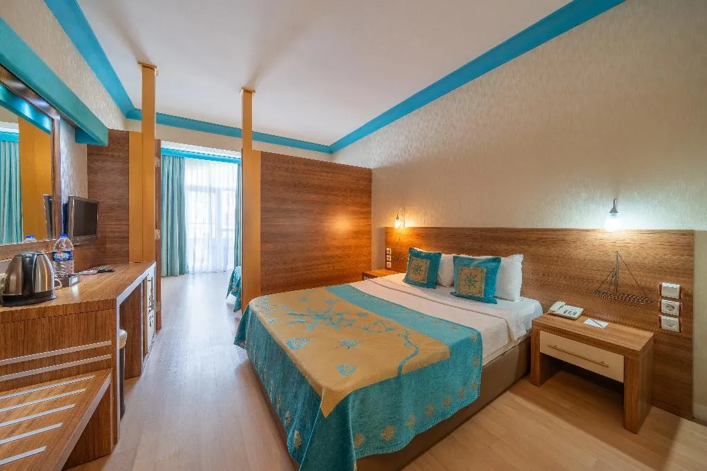 FAMILY ROOM STANDARD Room, Miarosa Kemer Beach, Antalya